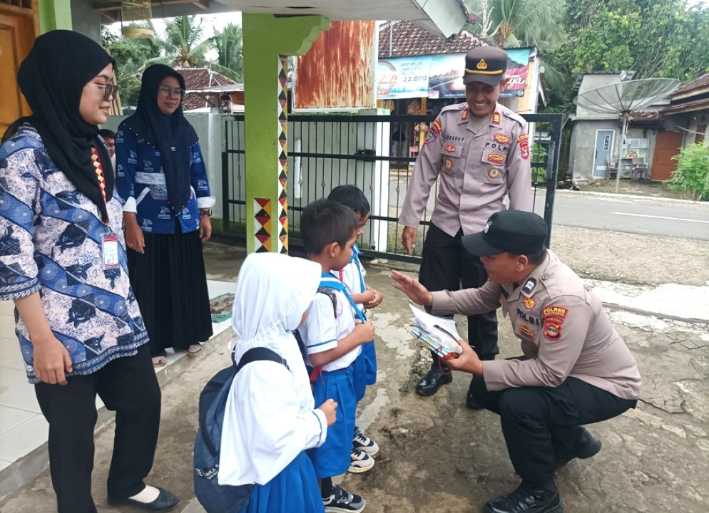 Sat Binmas Polres Tanggamus Gelar Penyuluhan dan Sambang Kamtibmas