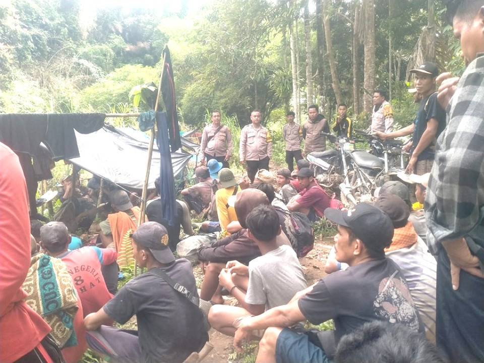 Polres Tanggamus dan TNI Imbau Warga Tak Lakukan Penambangan Emas Ilegal di Aliran Sungai