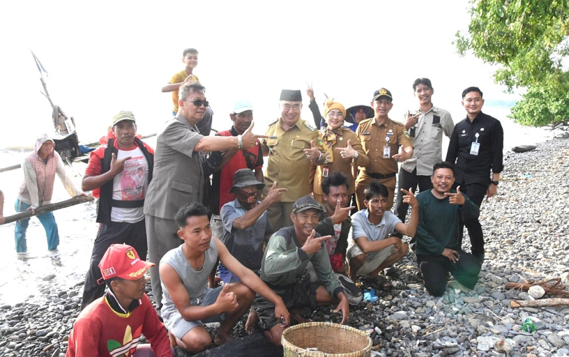 Bupati dan Wakil Tinjau Lokasi Rencana Kampung Nelayan Merah Putih