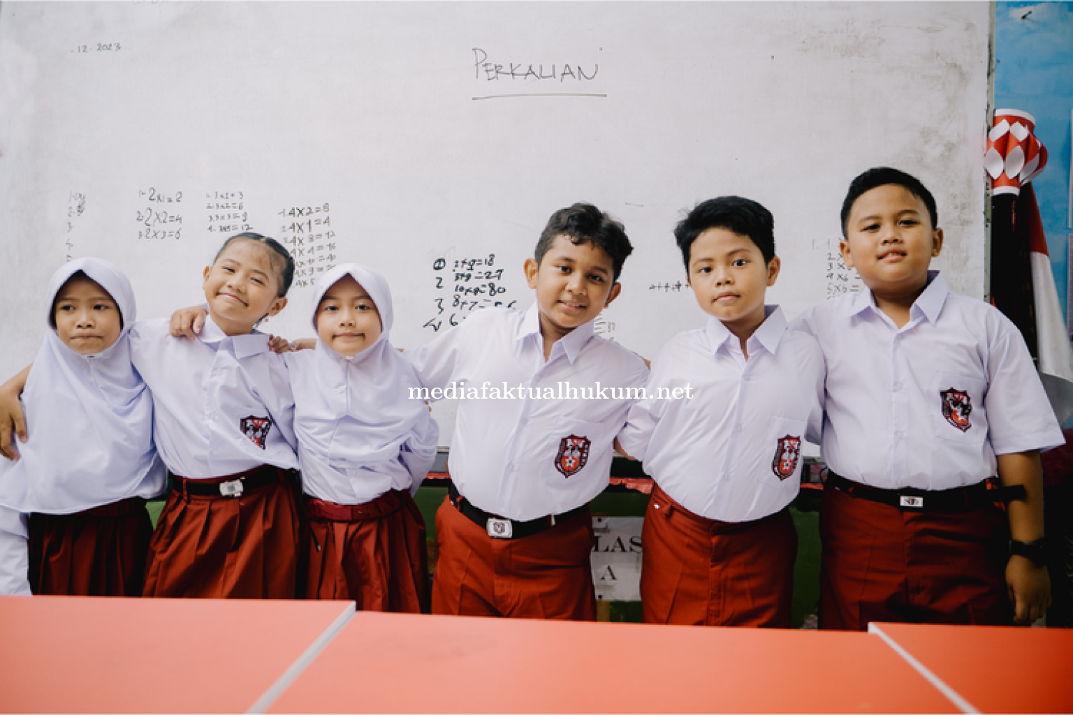 Kemendikdasmen: Belum Memungkinkan Gratiskan Sekolah Negeri-Swasta Seluruhnya