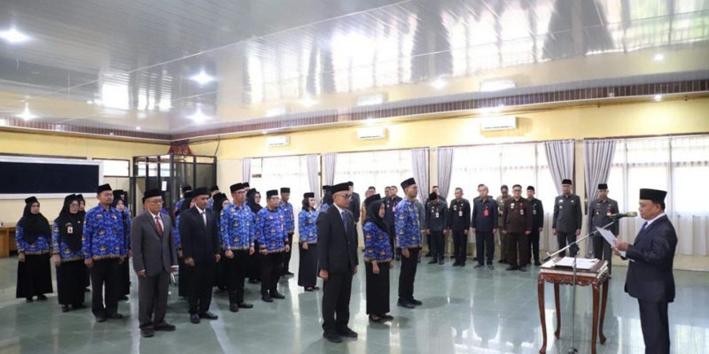 Wabup Mad Hasnurin Lantik Pejabat Administrator, Pengawas dan Fungsional