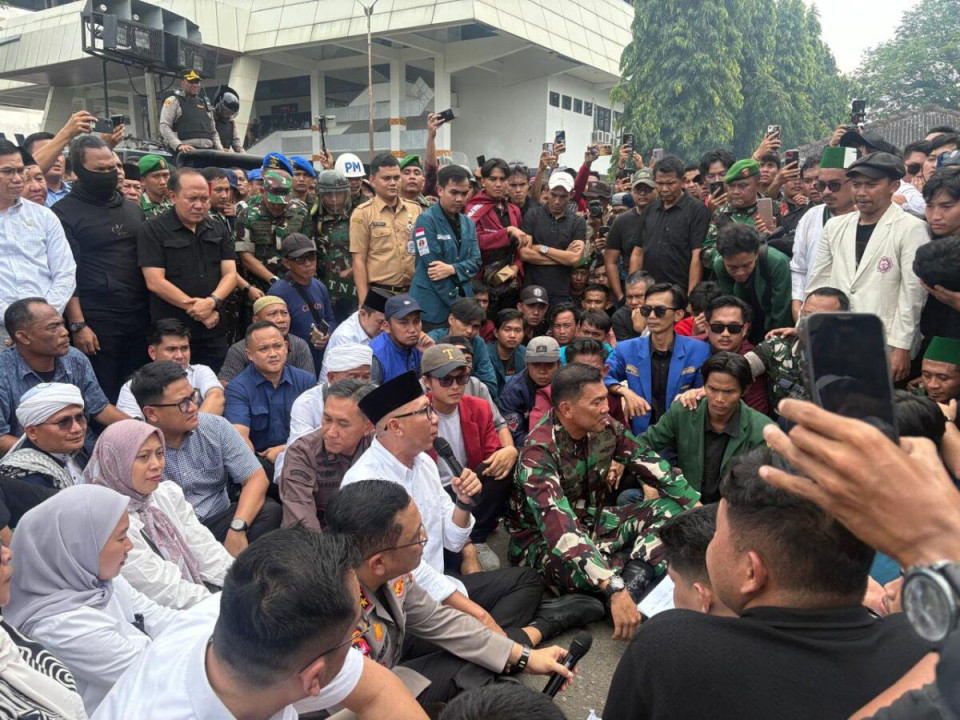 Gubernur Lampung Temui Demonstran
