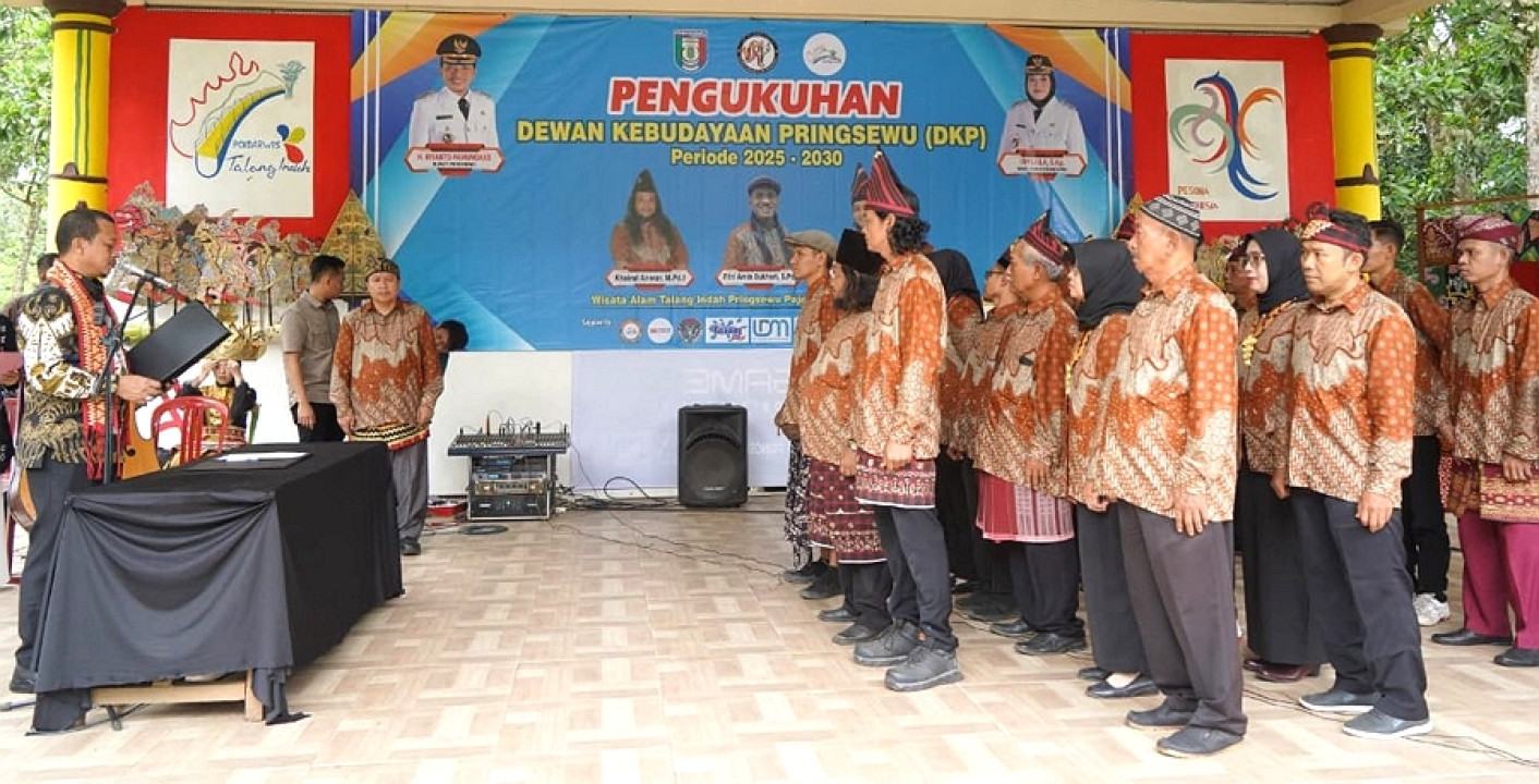 Bupati Riyanto Kukuhkan Dewan Kebudayaan Pringsewu Periode 2025-2030