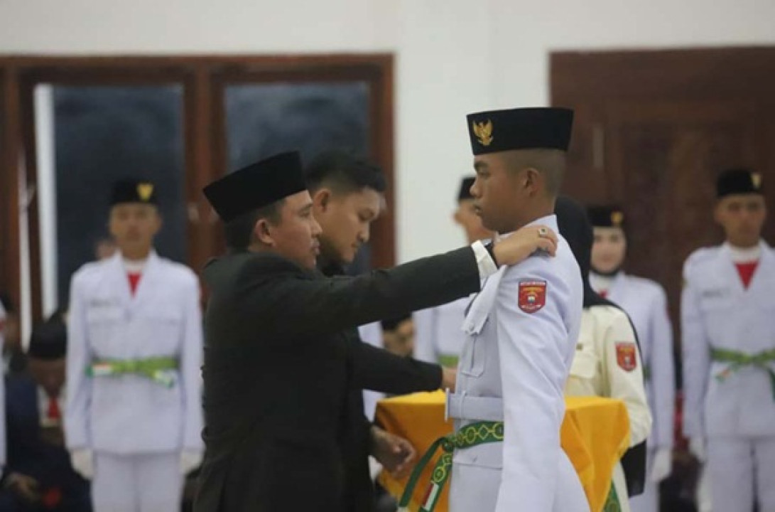 Parosil Kukuhkan 50 Anggota Paskibraka Lambar pada Peringatan HUT ke-80 RI