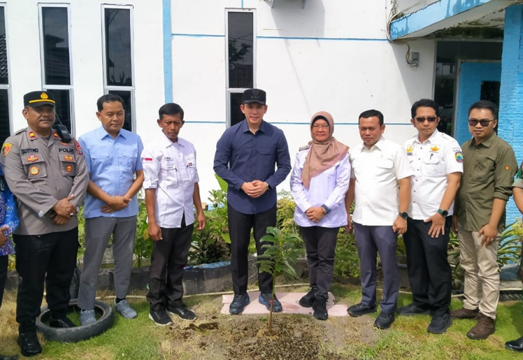 Bupati Egi: Ns. Rosalina Salah Satu Camat Terbaik di Lamsel 