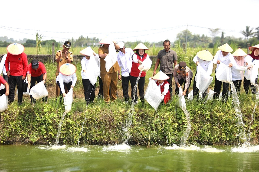 Plt. Bupati Lamteng  Ajak Masyarakat Tingkatkan Produktivitas dan Gotong Royong