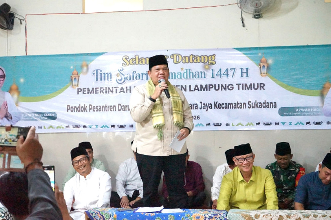 Azwar Hadi bersama Tim II Safari Ramadhan Lamtim Kunjungi Ponpes Darussalamah