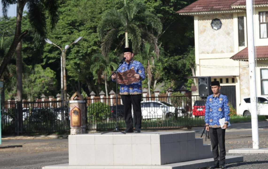Wabup Lampung Timur Azwar Hadi Tegaskan Komitmen ASN Saat Pimpin Apel HUT KORPRI ke-54