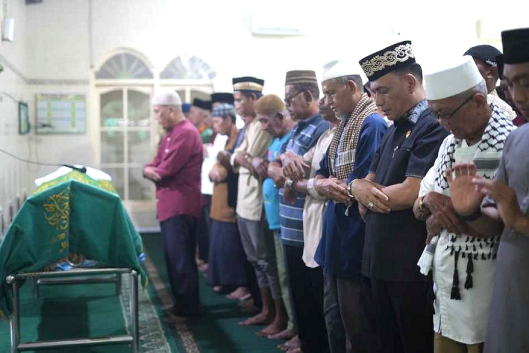 Pemkot Metro Berduka, Walikota Salatkan Jenazah Bunga Rosana, Hafizah 30 juz