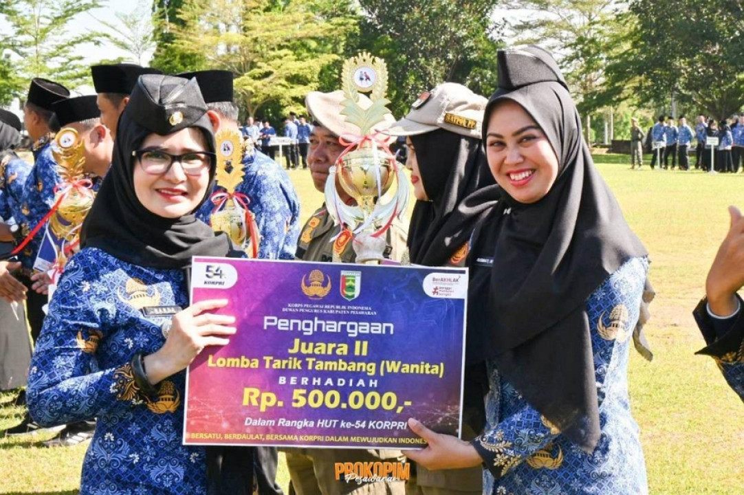 Pemkab Pesawaran Beri Apresiasi ASN Berprestasi dan Santunan untuk Purna Tugas