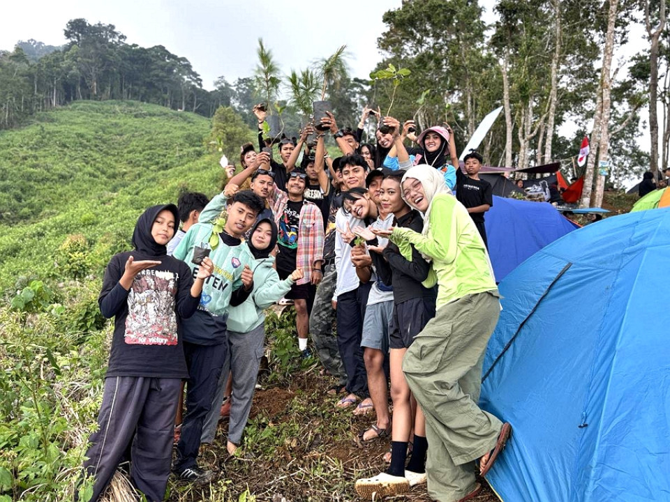 Ketika Pendakian Menjadi Ruang Belajar Merawat Alam
