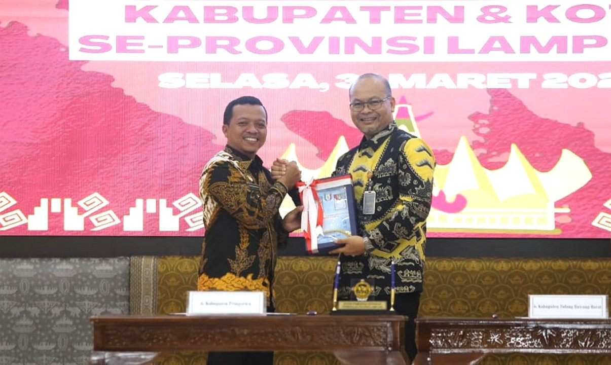 Bupati Pringsewu Hadiri Penyerahan LKPD Unaudited Tahun 2025