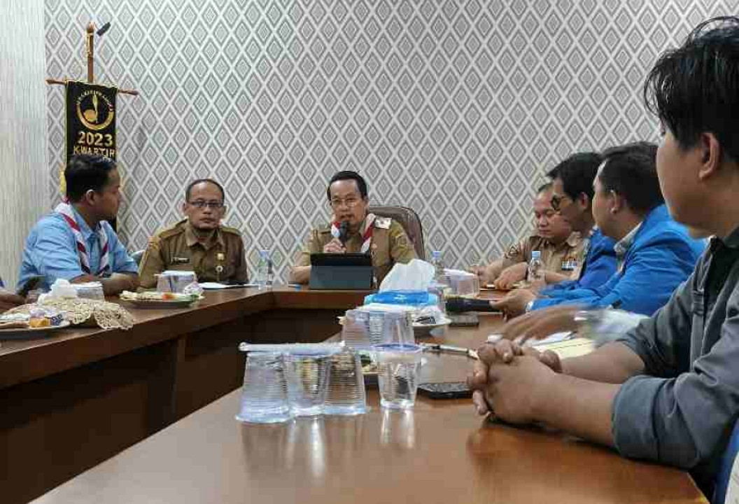 Pramuka dan PMII Kolaborasi Sedekah Oksigen