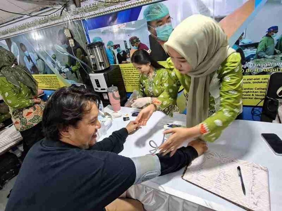 Warga Antusias RSUDAM Buka Layanan Gratis di Lampung Fest 2025
