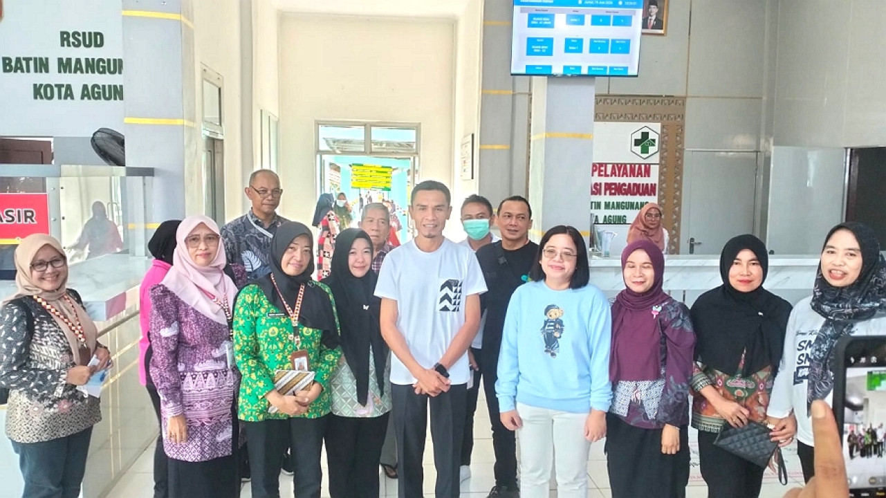 Wabup Soroti Kerusakan WC dan Saluran Pembuangan di RSUD Batin Mangunang