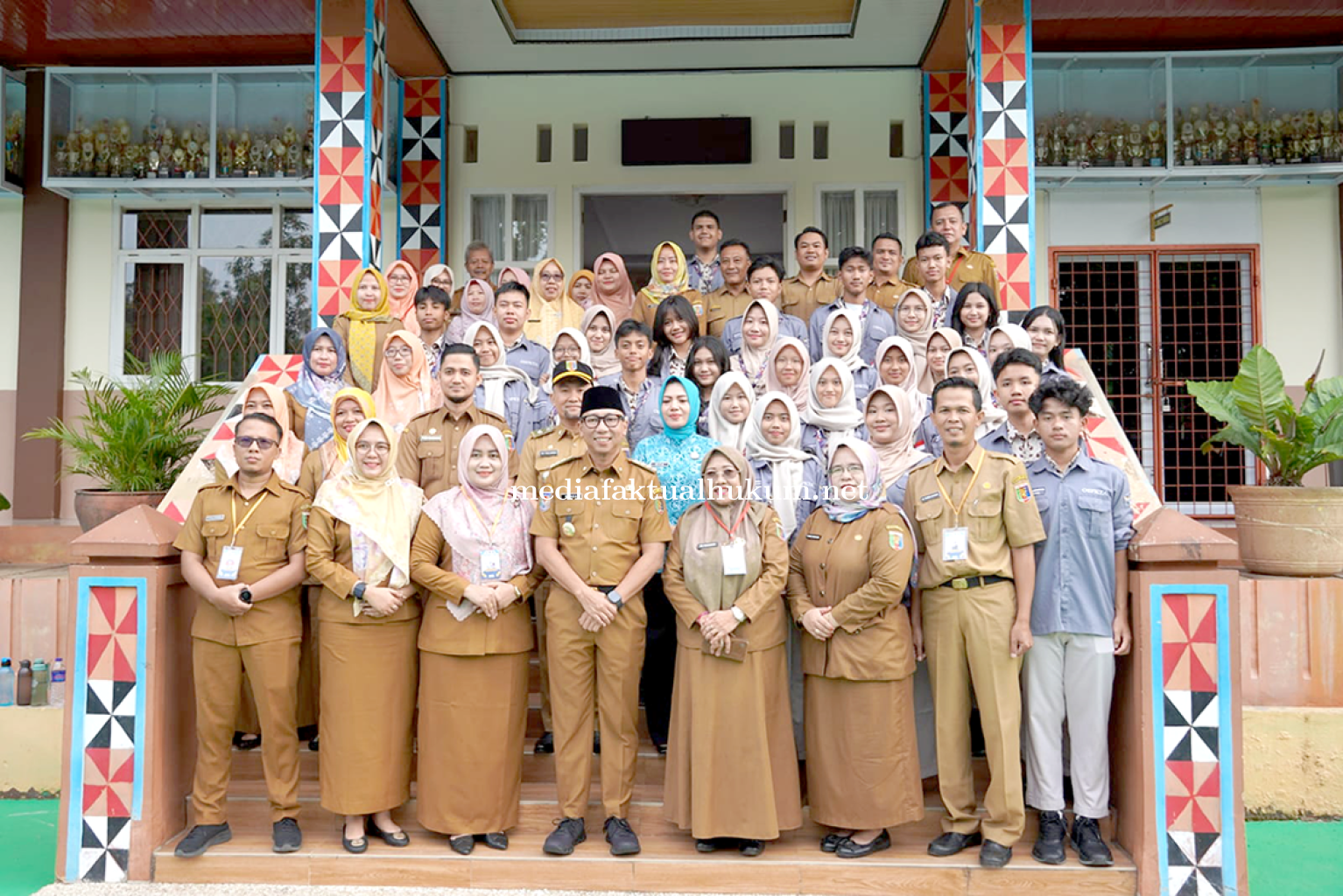 Tinjau_MPLS,_Gubernur_Lampung_Dorong_Peningkatan_Pendidikan_Berkualitas_dan_Merata.png